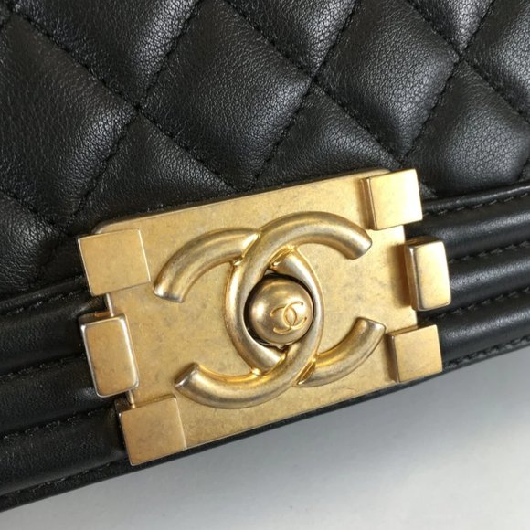 Chanel Boy Bag - Picture 3 of 6